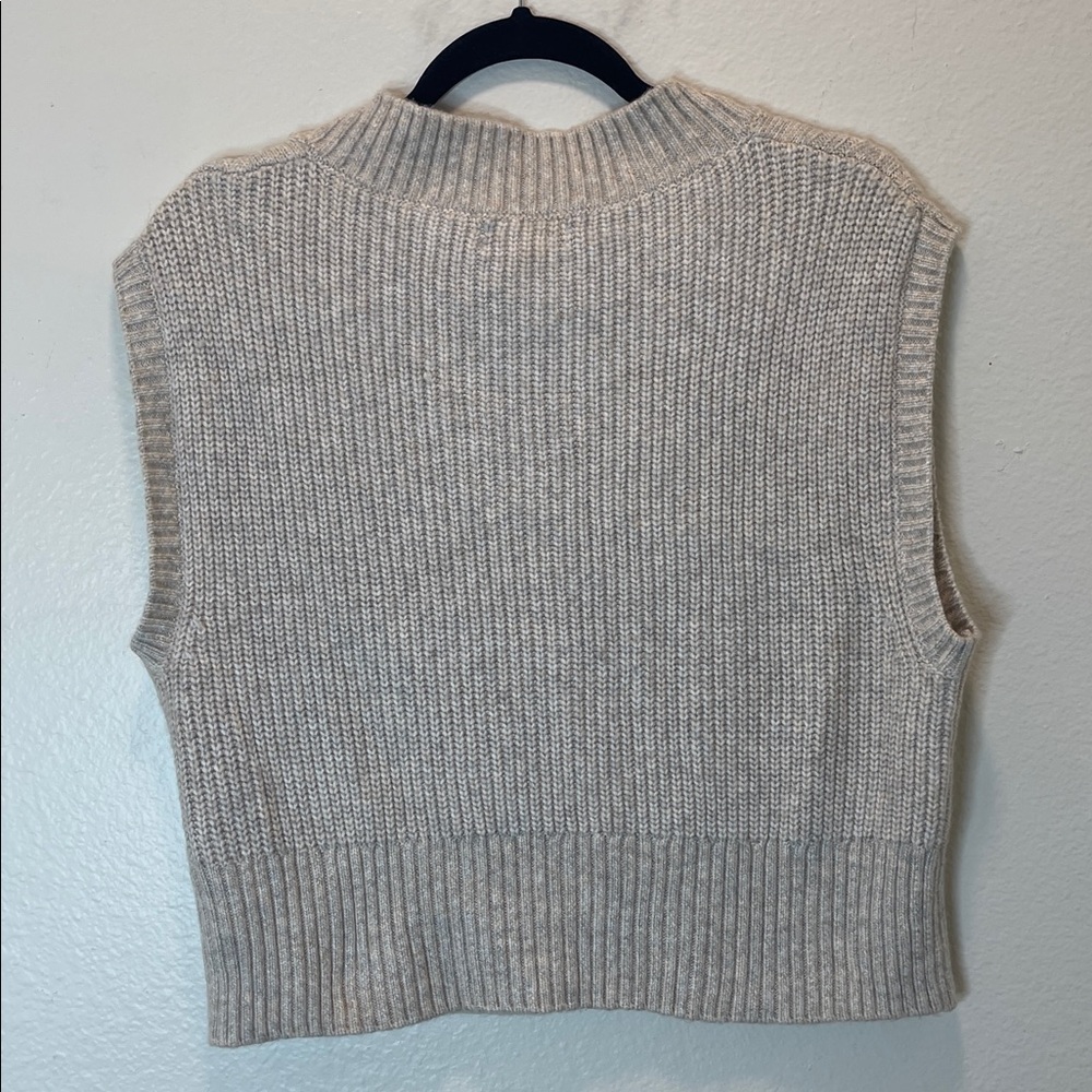 Sincerely Jules Cream V-Neck Cable Knit Sweater Vest - Picture 7 of 8